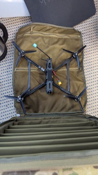 Рюкзак для дронів FPV на 9 шт, розмір квадрокоптера ФПВ 10 дюймів з пропелерами, каркасний, Bounce ar. 04124-42 04124-42 фото